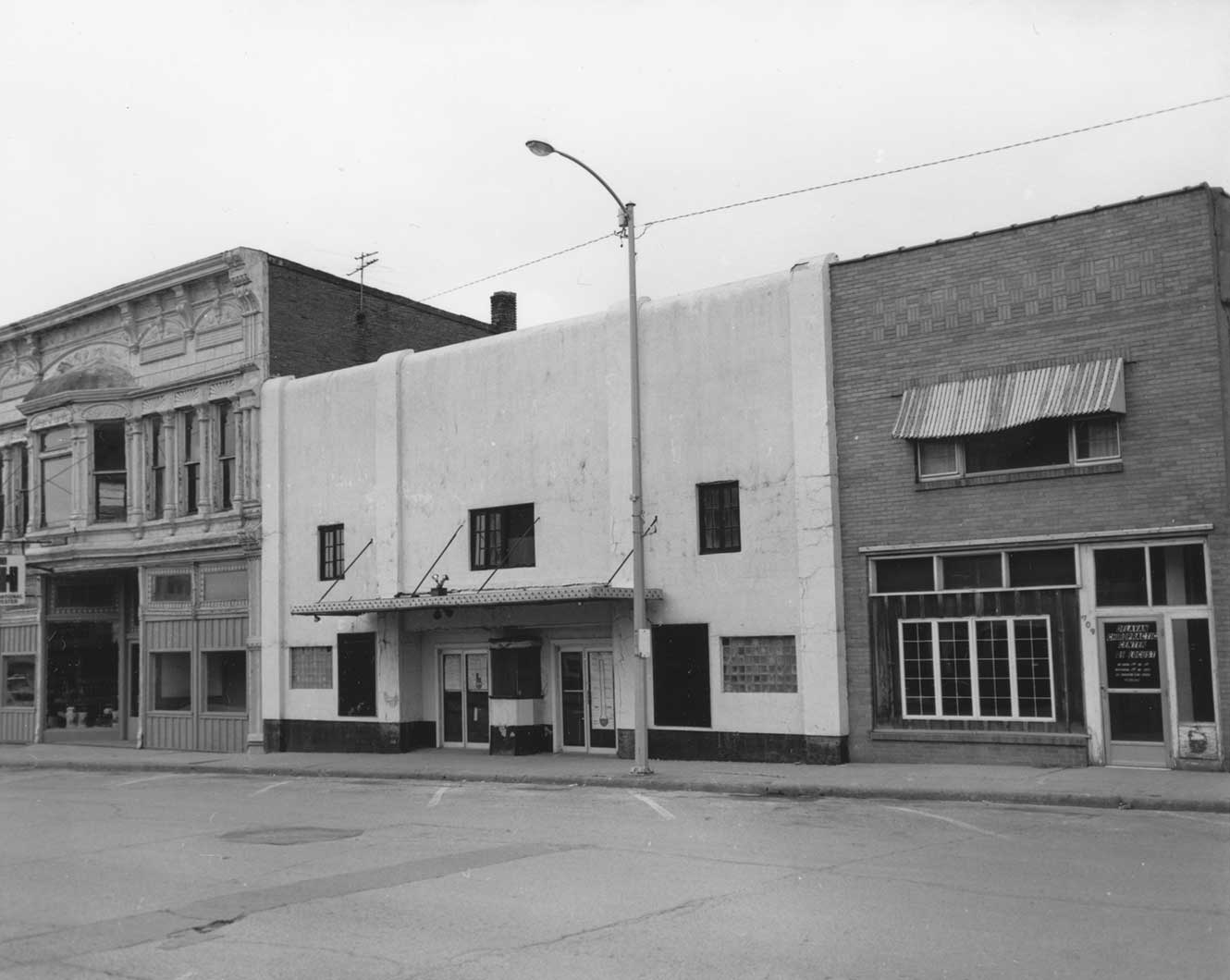 Del-Van, Delvan IL Midwest Theater Photo Collection - Del-Van