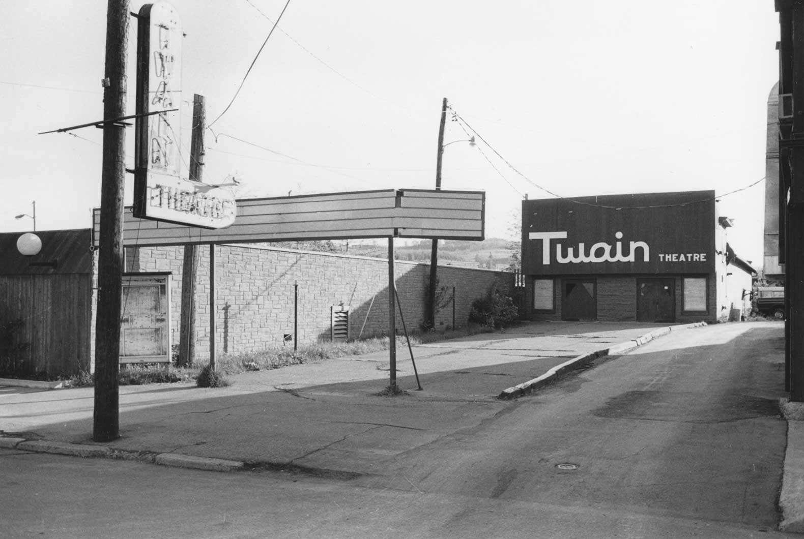 Twain, Mansfield PA East Theater Photo Collection - Twain