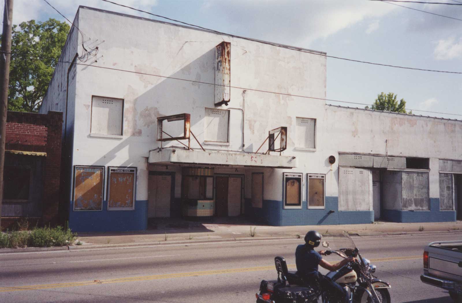 Roxy, Route 90 FL Roxy, Route 90 FL